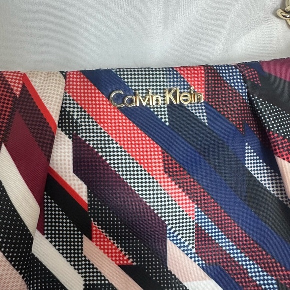 Calvin Klein colorful print bag with gold chain strap - Picture 7 of 10